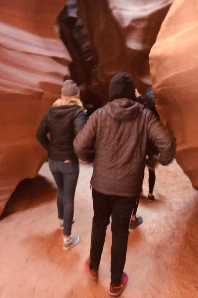 Crowds-in-Antelope-Canyon