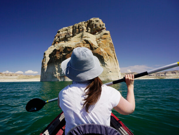 Lone-Rock-Beach-Kayaking-Utah