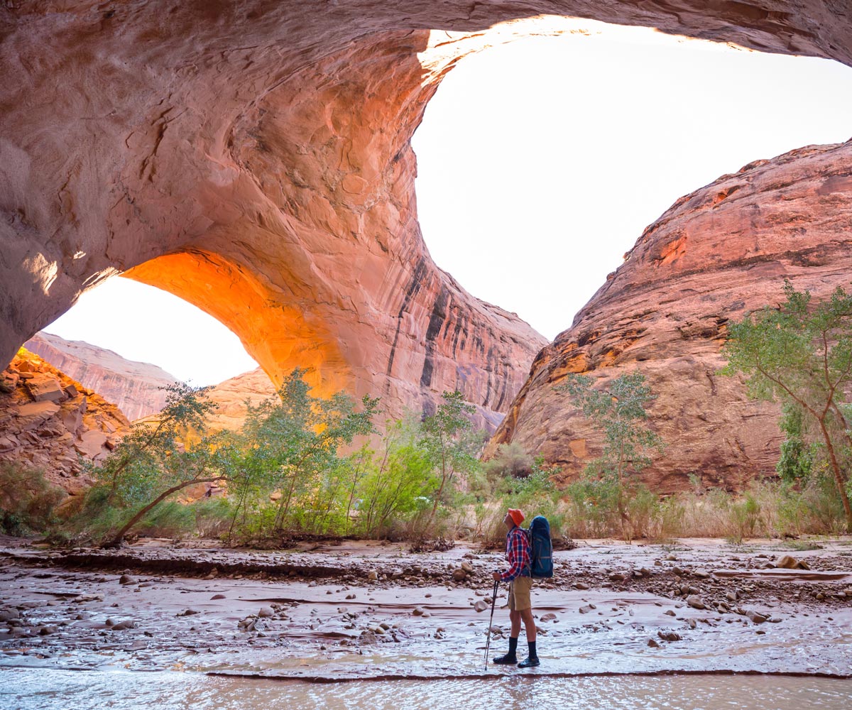 Coyote-Gulch-Hiking-Utah